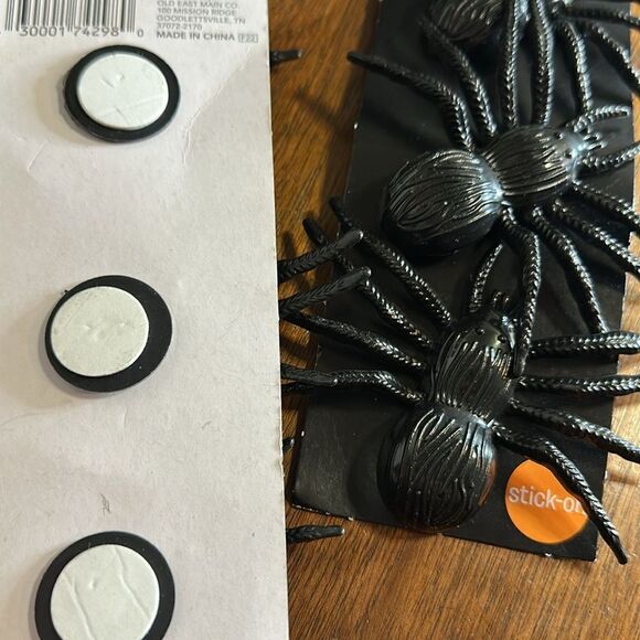 Halloween Themed Metal Buckets and Spider Decorations - Picture 6 of 7